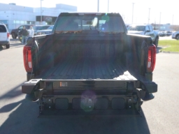 GMC Sierra 1500 SLT 4WD Crew Cab 157" 2026