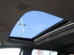 GMC Sierra 1500 SLT 4WD Crew Cab 157" 2026