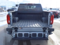 GMC Sierra 1500 SLT 4WD Crew Cab 157" 2026