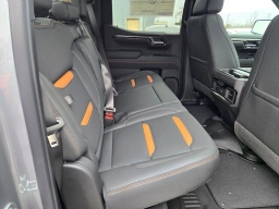 GMC Sierra 1500 AT4 4WD Crew Cab 157" 2026