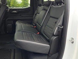 GMC Sierra 1500 AT4X 4WD Crew Cab 147" 2025