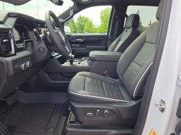 GMC Sierra 1500 AT4X 4WD Crew Cab 147" 2025