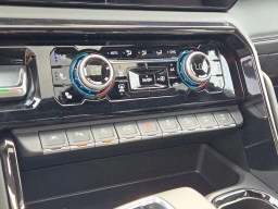 GMC Sierra 1500 AT4X 4WD Crew Cab 147" 2025