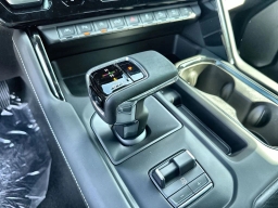 GMC Sierra 1500 AT4X 4WD Crew Cab 147" 2026