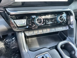 GMC Sierra 1500 Denali 4WD Crew Cab 157" 2026