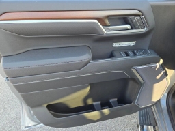 GMC Sierra 1500 Denali 4WD Crew Cab 147" 2026