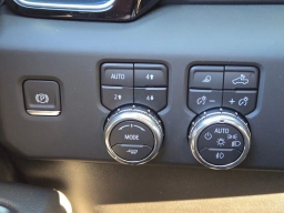 GMC Sierra 1500 Denali 4WD Crew Cab 147" 2026