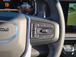 GMC Sierra 1500 Denali 4WD Crew Cab 147" 2026