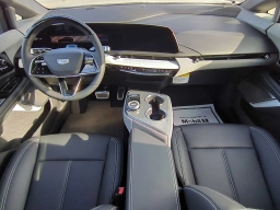 Cadillac OPTIQ AWD 4dr Luxury w/1SC 2025