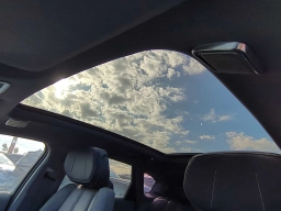 Cadillac OPTIQ AWD 4dr Luxury w/1SC 2025