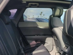 Cadillac OPTIQ AWD 4dr Luxury w/1SC 2025