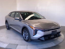 Kia K4 LXS Sedan 2026