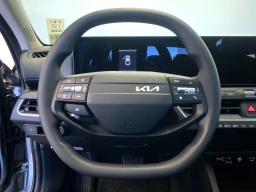 Kia K4 LXS Sedan 2026