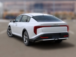 Kia K4 LXS Sedan 2026