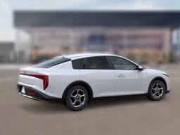 Kia K4 LXS Sedan 2026
