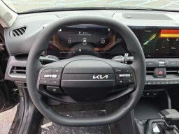 Kia K4 LXS Sedan 2026