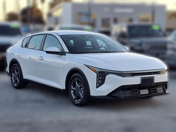 Kia K4 LXS FWD 2025