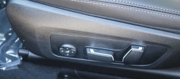 BMW 3 Series 330i NA Sedan 2026