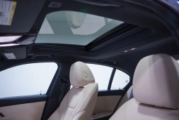 BMW 3 Series 330i NA Sedan 2026