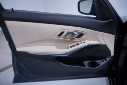 BMW 3 Series 330i NA Sedan 2026