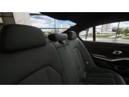 BMW 3 Series 330i NA xDrive Sedan 2026