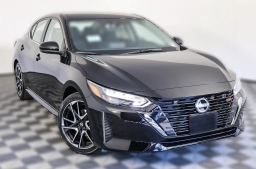 Nissan Sentra SR CVT 2025