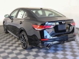 Nissan Sentra SR CVT 2025