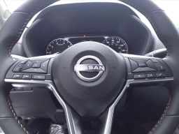 Nissan Sentra SR CVT 2025