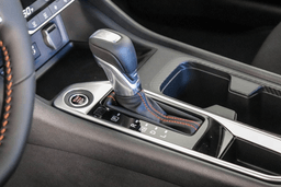 Nissan Sentra SR CVT 2025