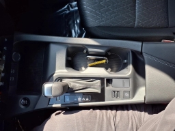 Nissan Sentra SV Sedan 2026