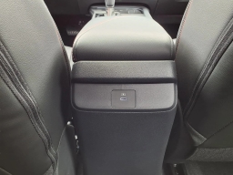 Nissan Sentra SR Sedan 2026