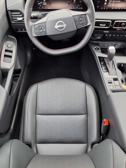 Nissan Sentra SR Sedan 2026