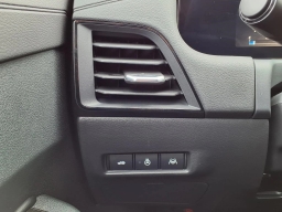 Nissan Sentra SR Sedan 2026