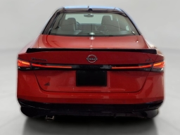 Nissan Sentra SR Sedan 2026