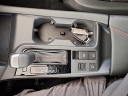 Nissan Sentra SR Sedan 2026