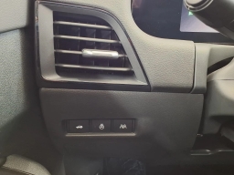 Nissan Sentra SR Sedan 2026