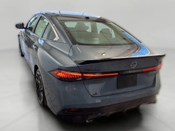 Nissan Sentra SR Sedan 2026