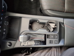 Nissan Sentra SR Sedan 2026