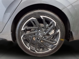 Nissan Sentra SR Sedan 2026