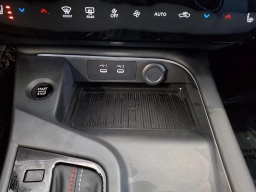 Nissan Sentra SR Sedan 2026