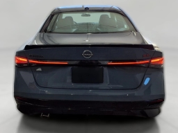 Nissan Sentra SR Sedan 2026