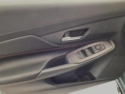 Nissan Sentra SR Sedan 2026