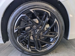 Nissan Sentra SR Sedan 2026