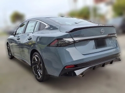 Nissan Sentra SR Sedan 2026