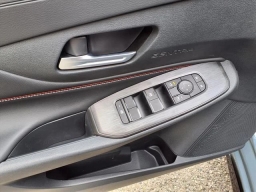 Nissan Sentra SR Sedan 2026