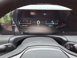 Nissan Sentra SR Sedan 2026