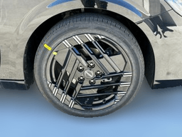 Nissan Sentra SR Sedan 2026