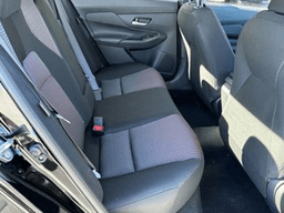 Nissan Sentra SR Sedan 2026