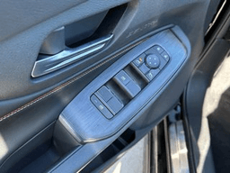 Nissan Sentra SR Sedan 2026