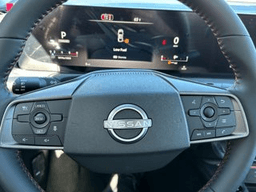 Nissan Sentra SR Sedan 2026